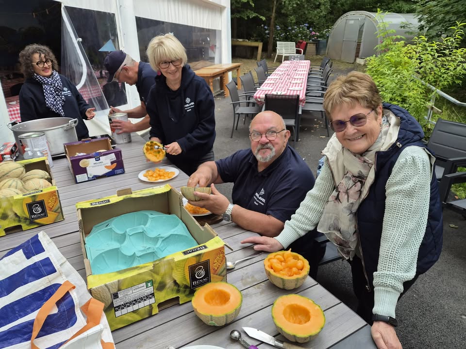 Hier midi 16 benevoles ont prepare un BBQ dans la 1 994490496635845 – Brest Hier midi 16 benevoles ont prepare un BBQ dans la 1 994490496635845 – Brest